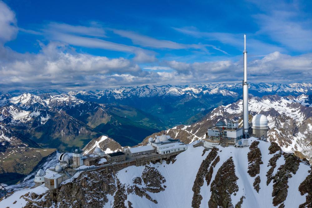 Le grand Tourmalet et le Pic du Midi à 49km