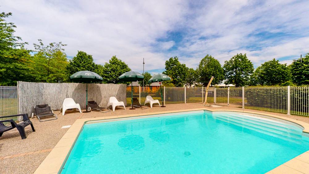 parasols piscine